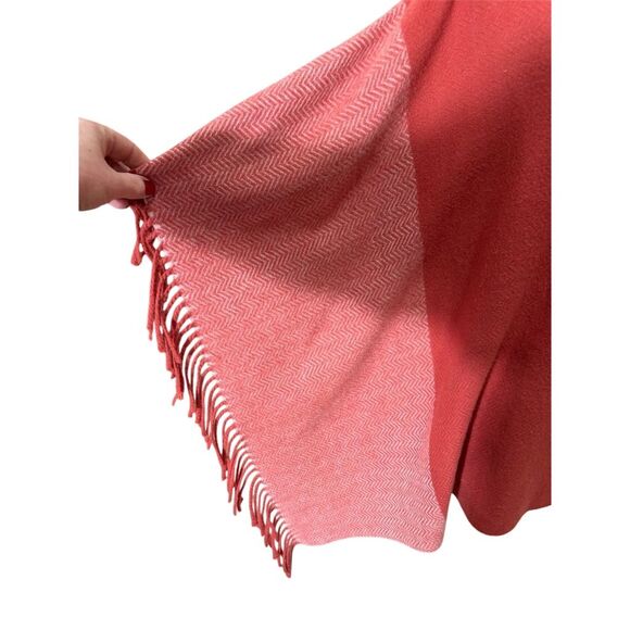 Universal Thread Women's Orange Cape Poncho One Size Fringed Edges - Picture 4 of 9